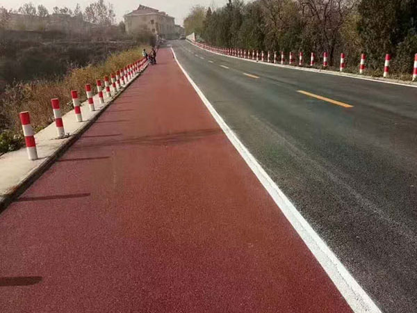 红色陶瓷颗粒防滑路